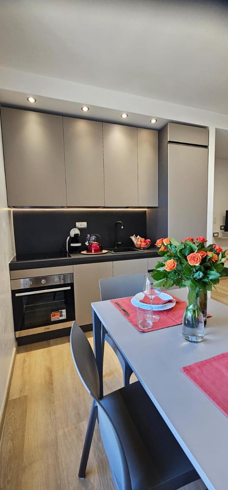 Happy Holiday Apartament 夸尔图-圣埃莱娜 外观 照片